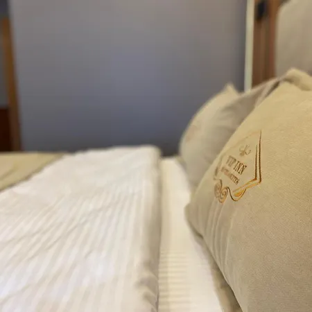 Vipinn Hotel